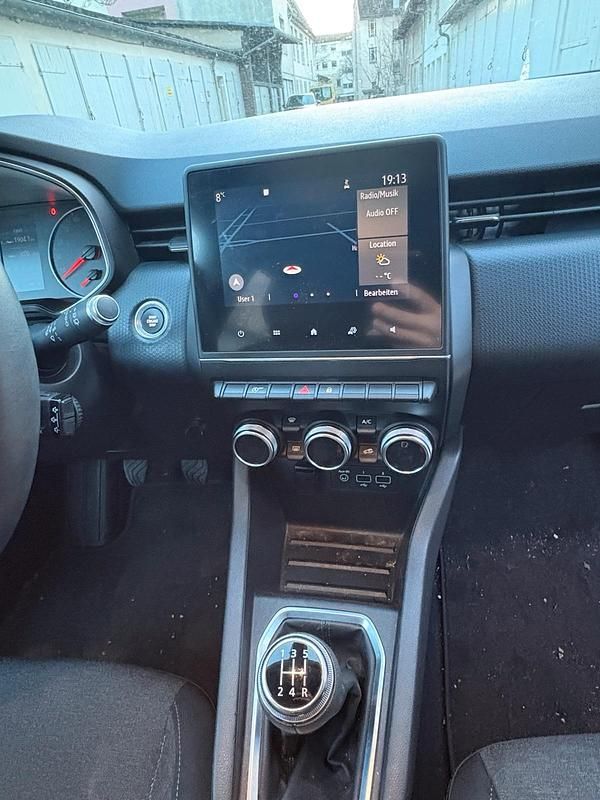 Gebraucht Renault Clio V 72 PS (52 kW) 2020 Schwarz Limousine