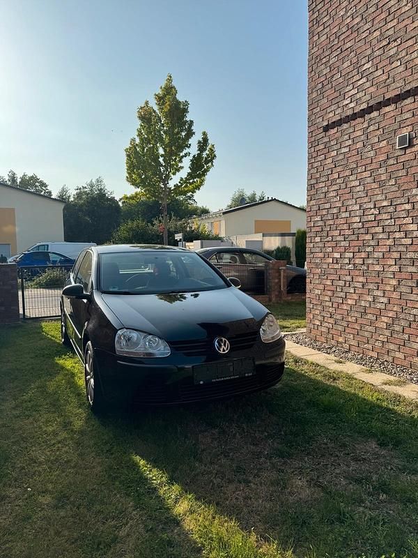 Schwarz Gebraucht 2008 VW Golf V Trendline Limousine | 2.500 € (Fairer Preis) - Bild 1/4