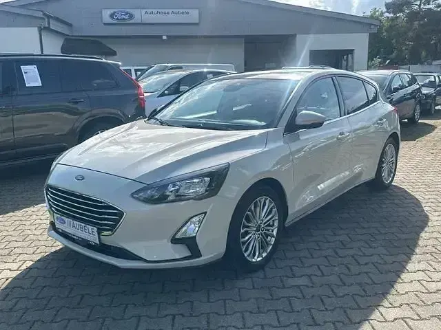 Używany Ford Focus Titanium X 150 KM (110 kW) 2021 Biały Sedan/Limuzyna