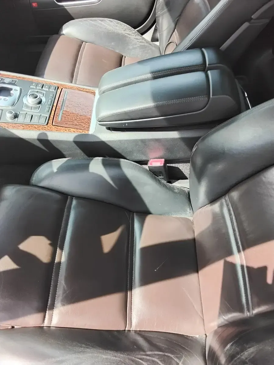Gebraucht Audi A8 233 PS (171 kW) 2008 Andere farben Limousine