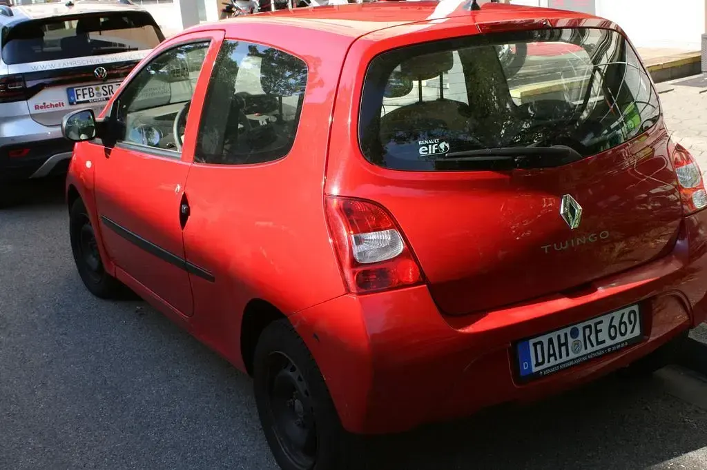 Gebraucht Renault Twingo Authentique 58 PS (42 kW) 2009 Rot Kleinwagen