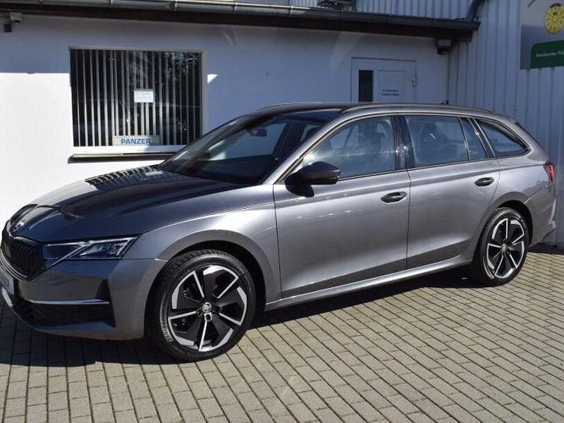 Grau Gebraucht 2025 Skoda Octavia Selection Limousine | 29.990 € (Superpreis) - Bild 1/4