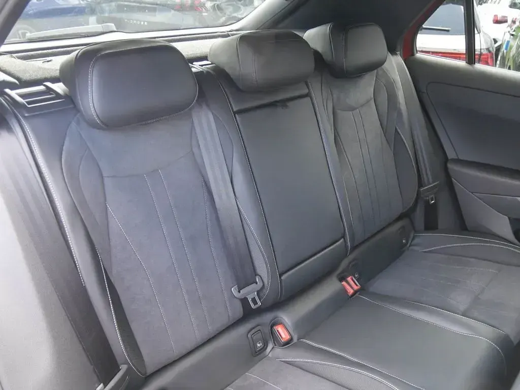 Neu VW T-Roc Style 150 PS (110 kW) 2026 Rot SUV