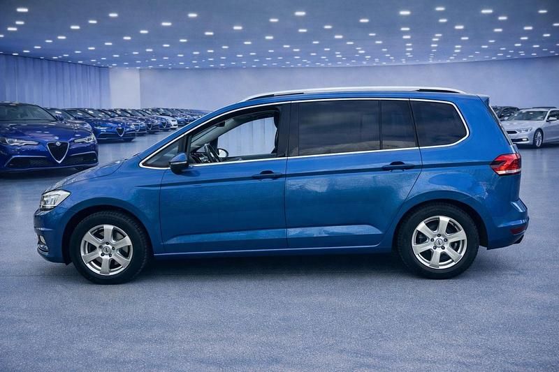 Gebraucht VW Touran Highline 150 PS (110 kW) 2016 Blau Van / Kleinbus