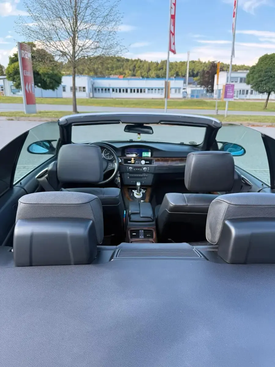 Gebraucht BMW 325 Cabriolet 218 PS (160 kW) 2007 Silber Cabrio