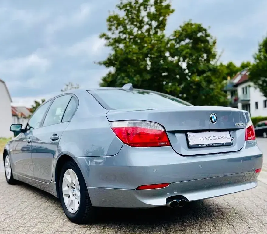 Gebraucht BMW 530 Performance 231 PS (169 kW) 2003 Silber Limousine