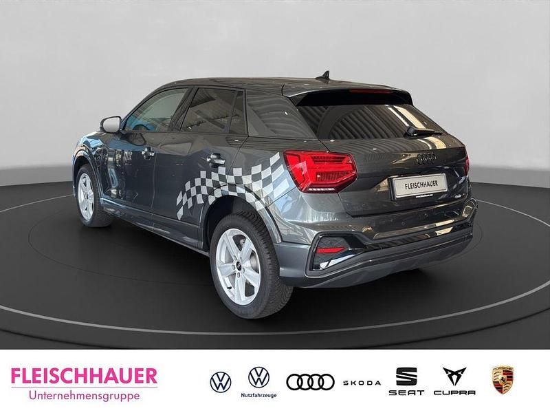 Gebraucht Audi Q2 S-Line 150 PS (110 kW) 2024 Grau SUV