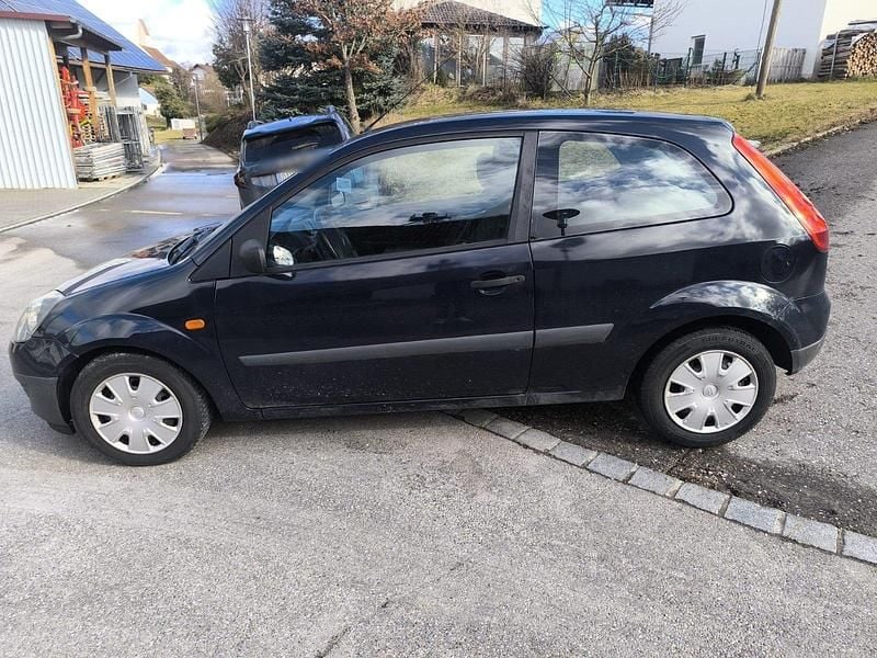 Gebraucht Ford Fiesta 60 PS (44 kW) 2006 Blau Kleinwagen