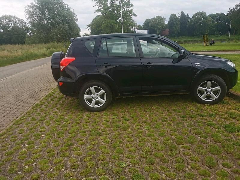 Schwarz Gebraucht 2007 Toyota RAV4 SUV | 9.000 € - Bild 1/4