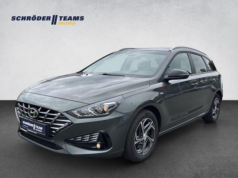 Grau Gebraucht 2022 Hyundai i30 Edition 30 Kombi | 17.990 € (Fairer Preis) - Bild 1/4
