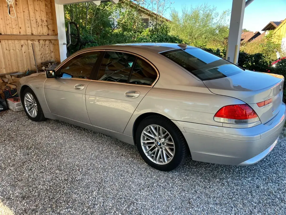 Gebraucht BMW 735 272 PS (200 kW) 2001 Grau Limousine