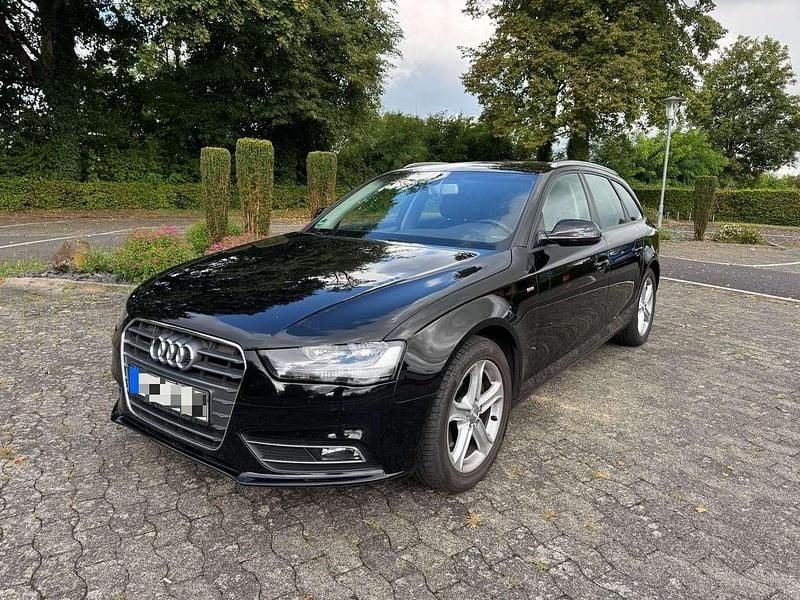 Schwarz Gebraucht 2015 Audi A4 Kombi | 10.500 € (Superpreis) - Bild 1/4