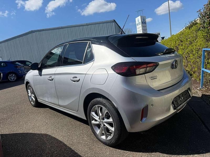 Gebraucht Opel Corsa Elegance 101 PS (74 kW) 2023 Aluminium silb/kristall silb Kleinwagen