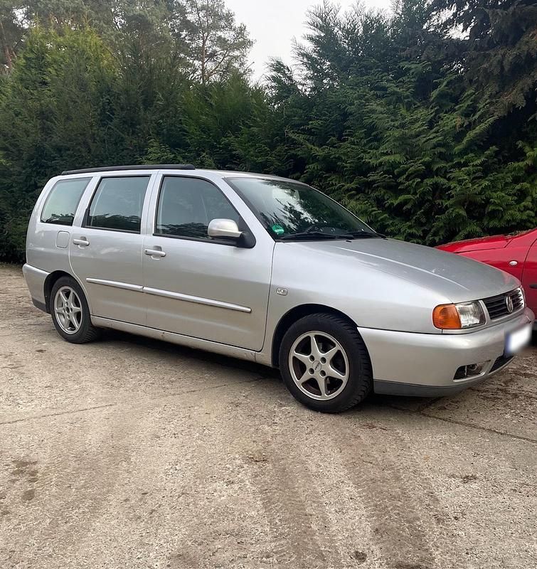 Gebraucht VW Polo 60 PS (44 kW) 2001 Silber Kombi