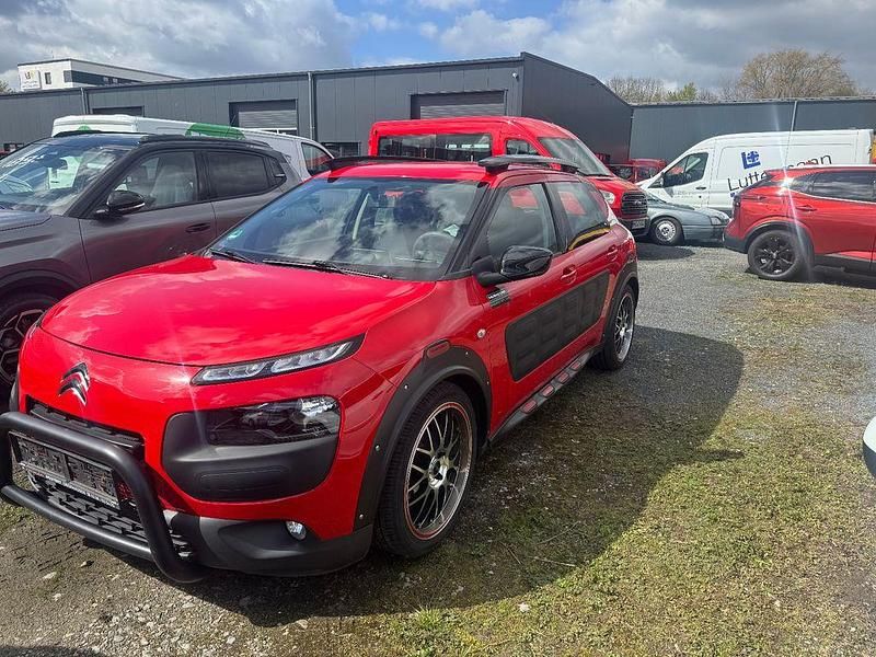 Gebraucht Citroën C4 99 PS (72 kW) 2016 Rot Limousine