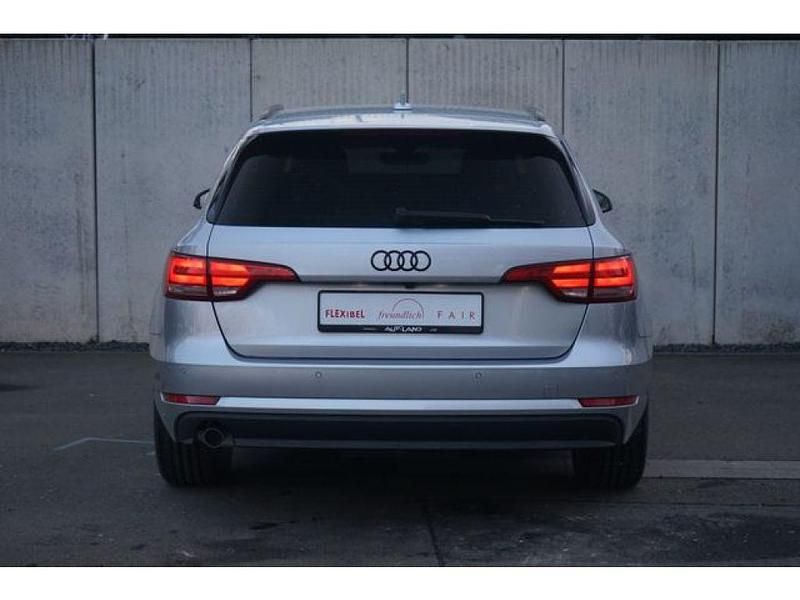 Gebraucht Audi A4 150 PS (110 kW) 2018 Florettsilber metallic (metallic) Kombi