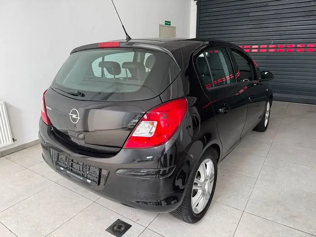 Gebraucht Opel Corsa Innovation 80 PS (58 kW) 2009 Schwarz Kleinwagen