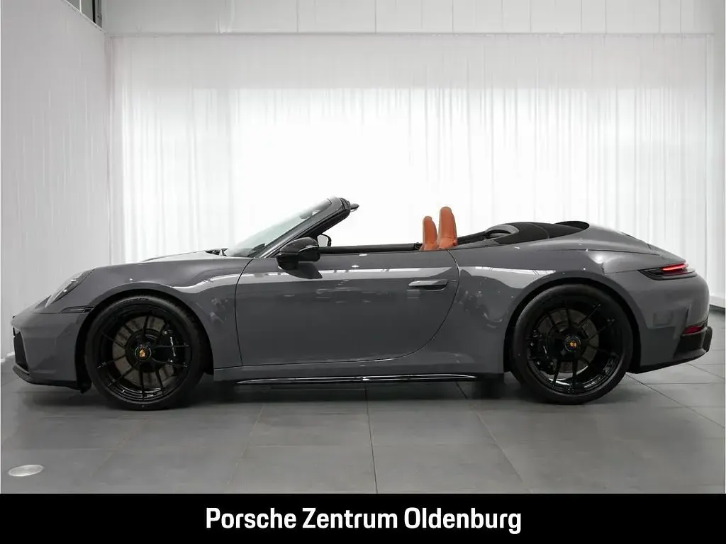 Neu Porsche 911 Carrera 4 GTS 541 PS (397 kW) 2026 Grau Cabrio