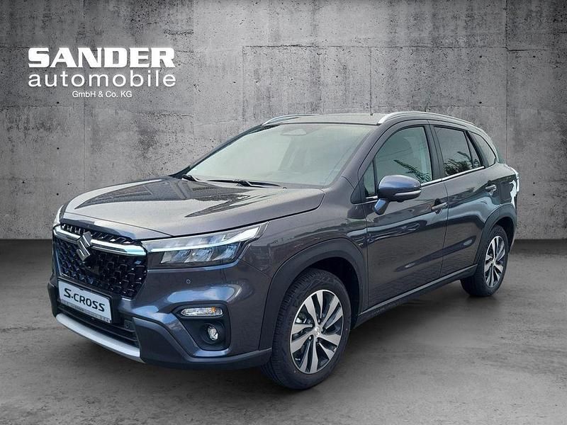 Grau Gebraucht 2025 Suzuki SX4 S-Cross Comfort+ SUV | 29.750 € (Teuer) - Bild 1/3