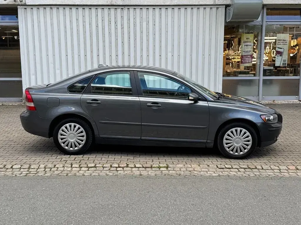 Gebraucht Volvo S40 Kinetic 109 PS (80 kW) 2005 Grau Limousine