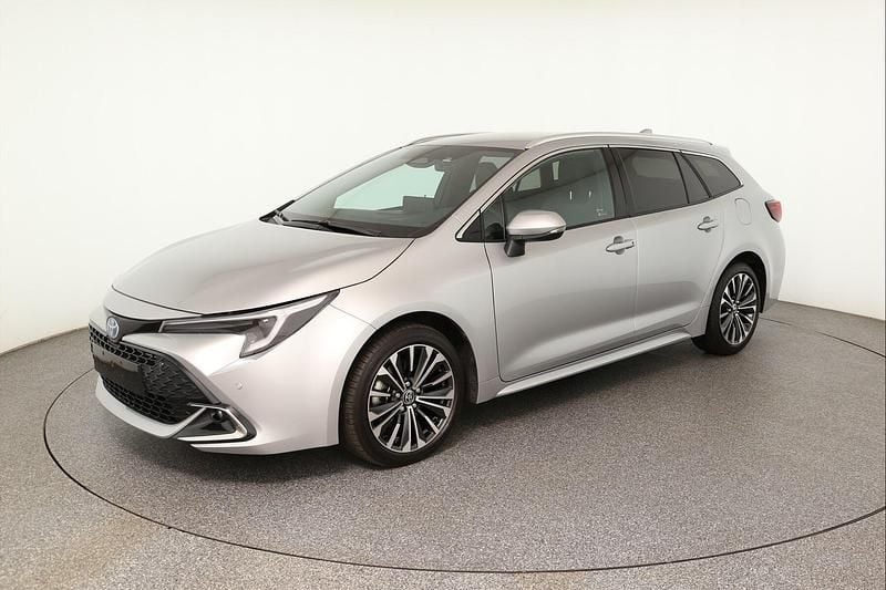 Używany Toyota Corolla 196 KM (144 kW) 2025 Sedan/Limuzyna