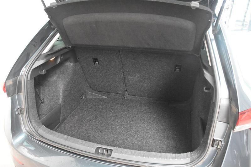 Gebraucht Skoda Scala Style 116 PS (85 kW) 2019 Grau Kleinwagen