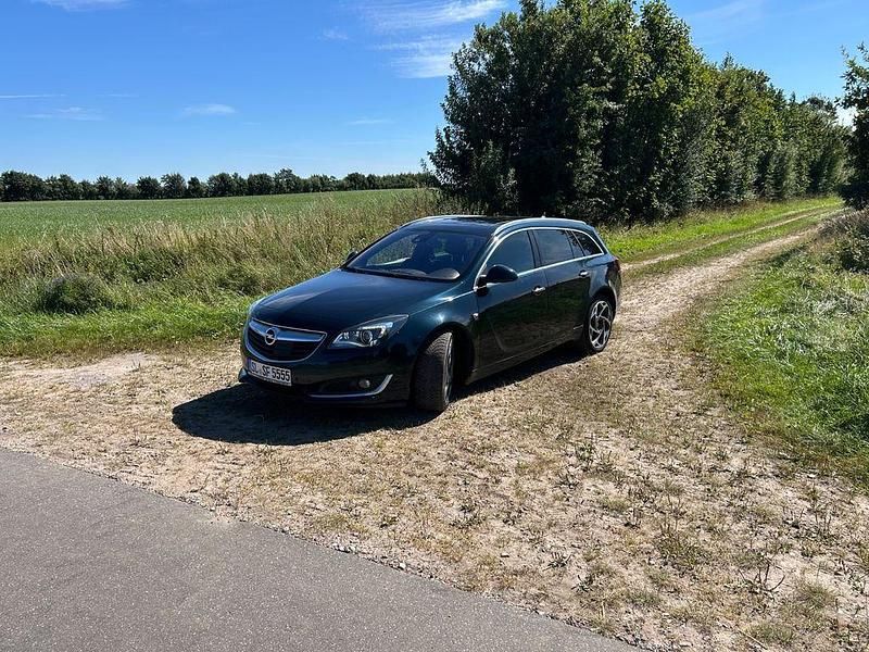 Gebraucht Opel Insignia 194 PS (142 kW) 2014 Grün Kombi