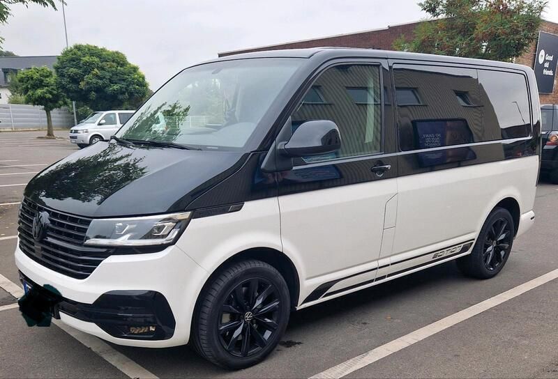 Schwarz Gebraucht 2012 VW Multivan Van / Kleinbus | 26.500 € - Bild 1/4