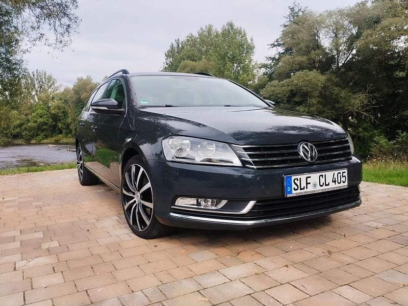 Grau Gebraucht 2014 VW Passat Comfortline Kombi | 12.600 € (Fairer Preis) - Bild 1/4