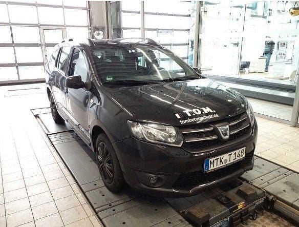 Gebraucht Dacia Logan 90 PS (66 kW) 2014 Schwarz Limousine