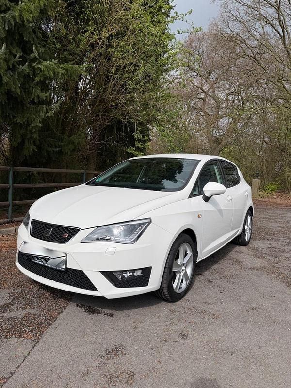 Gebraucht Seat Ibiza FR 105 PS (77 kW) 2015 Weiß Kleinwagen