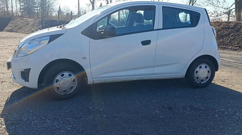 Gebraucht Chevrolet Spark LS 68 PS (50 kW) 2012 Weiß Kleinwagen