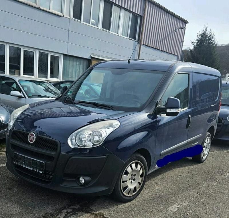 Blau Gebraucht 2014 Fiat Doblò Van / Kleinbus | 3.000 € - Bild 1/4