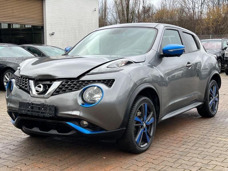 Grau Gebraucht 2016 Nissan Juke Tekna SUV | 9.899 € - Bild 1/3