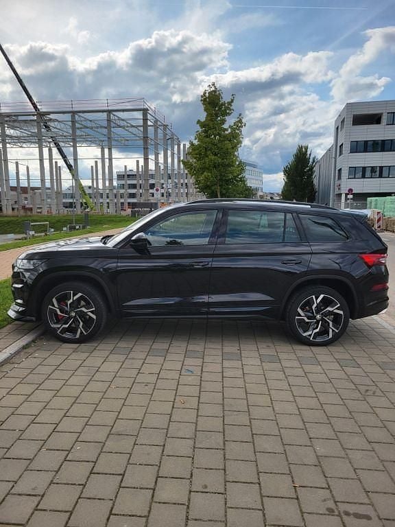 Schwarz Gebraucht 2022 Skoda Kodiaq RS SUV | 39.000 € (Superpreis) - Bild 1/4