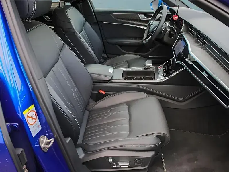Second-hand Audi S6 344 CP (253 kW) 2023 Albastru Break