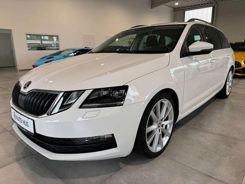Weiß Gebraucht 2020 Skoda Octavia Kombi | 16.990 € (Fairer Preis) - Bild 1/4