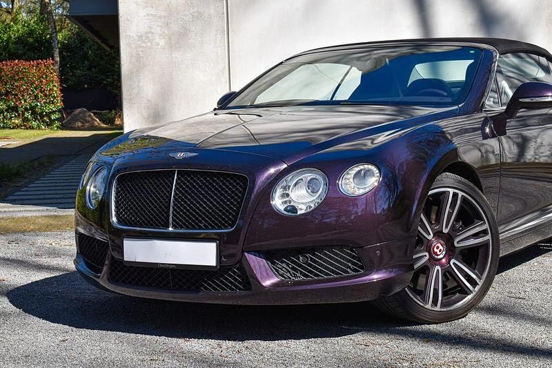 Gebraucht Bentley Continental GT Convertible 507 PS (372 kW) 2014 Violett Cabrio