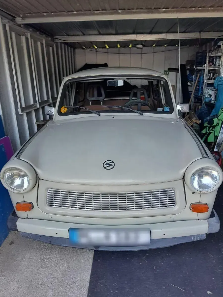 Gebraucht Trabant 601 22 PS (16 kW) 1990 Beige Limousine