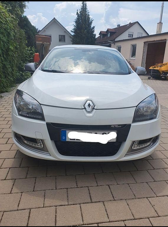 Weiß Gebraucht 2012 Renault Mégane GT Line GT-Line Limousine | 5.600 € (Fairer Preis) - Bild 1/4