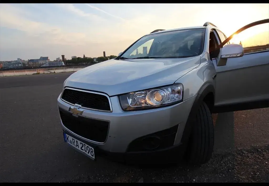 Gebraucht Chevrolet Captiva LT 163 PS (119 kW) 2012 Silber SUV