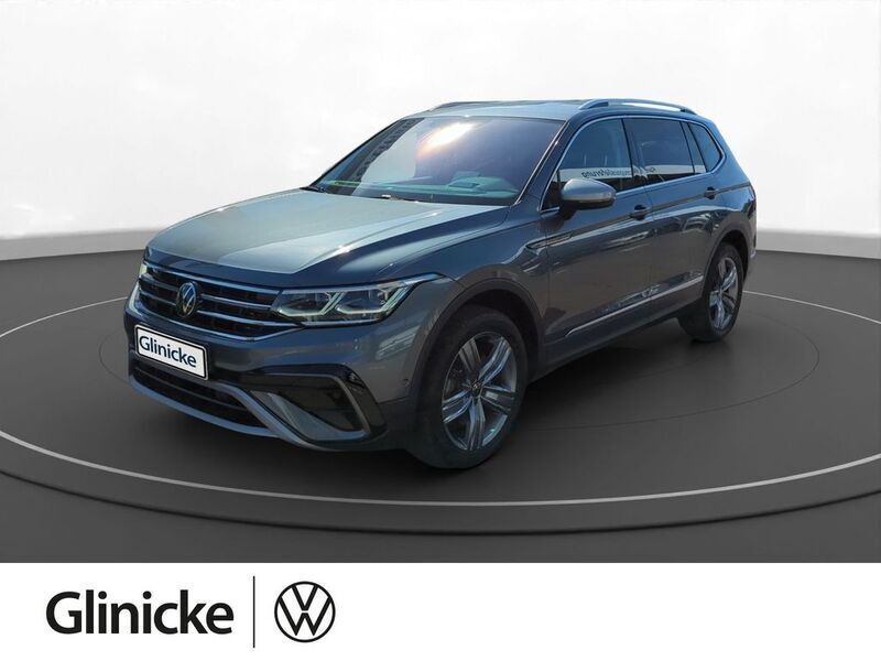 Grau Gebraucht 2023 VW Tiguan Allspace Elegance SUV | 38.880 € (Etwas zu teuer) - Bild 1/4