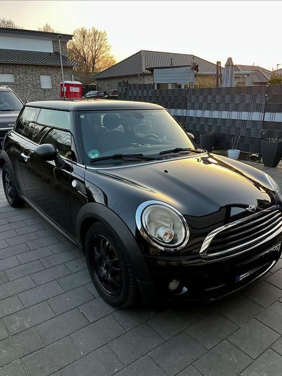 Gebraucht Mini One D 90 PS (66 kW) 2010 Schwarz Kleinwagen