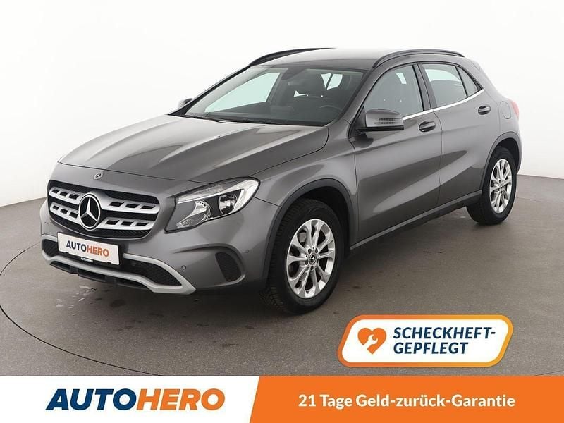 Grau Gebraucht 2018 Mercedes GLA180 Style SUV | 19.940 € (Fairer Preis) - Bild 1/3