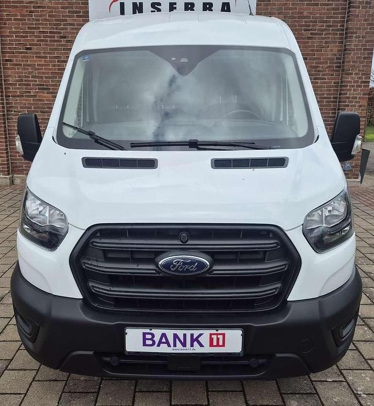 Gebraucht Ford Transit Trend 131 PS (96 kW) 2022 Frostweiß Van / Kleinbus