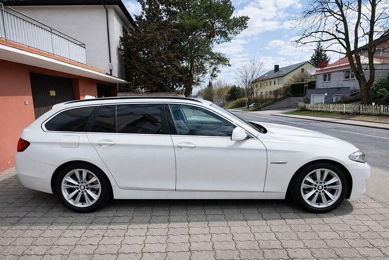 Używany BMW 520 184 KM (135 kW) 2010 Biały Kombi