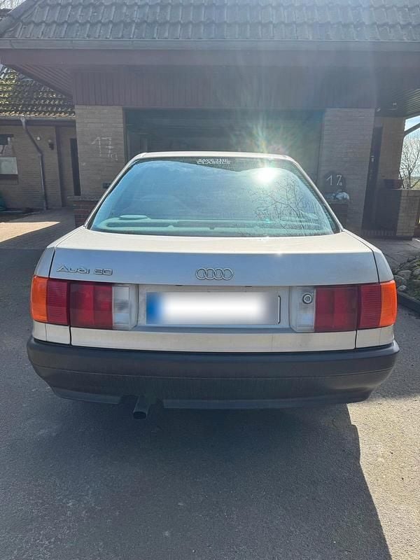 Gebraucht Audi 80 75 PS (55 kW) 1987 Silber Limousine