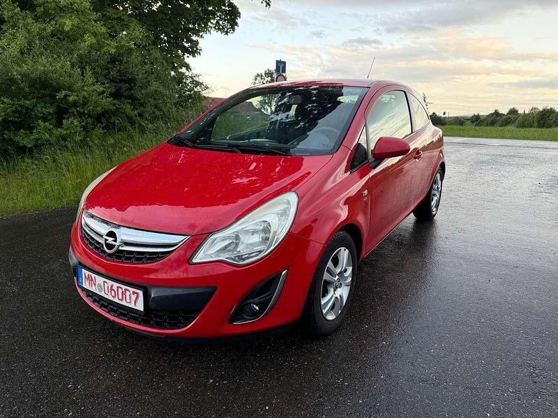 Gebraucht Opel Corsa Satellite 69 PS (50 kW) 2011 Magma rot (b) Kleinwagen