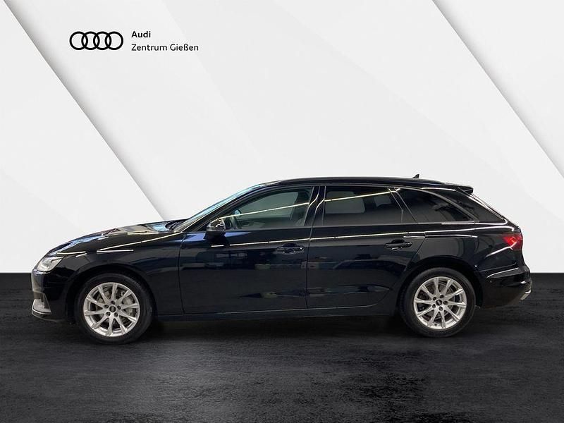Gebraucht Audi A4 Ambiente 204 PS (150 kW) 2023 Mythosschwarz metallic Kombi