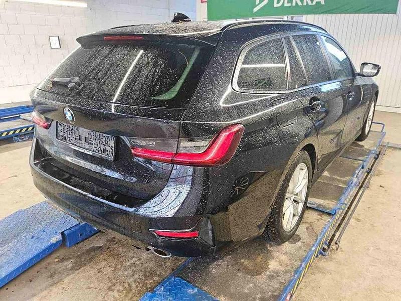 Gebraucht BMW 320 Advantage 190 PS (139 kW) 2020 Schwarz Limousine